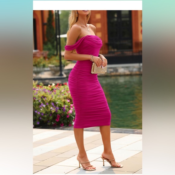 Women's Summer Off The Shoulder Ruched Dress NWT - Picture 3 of 4